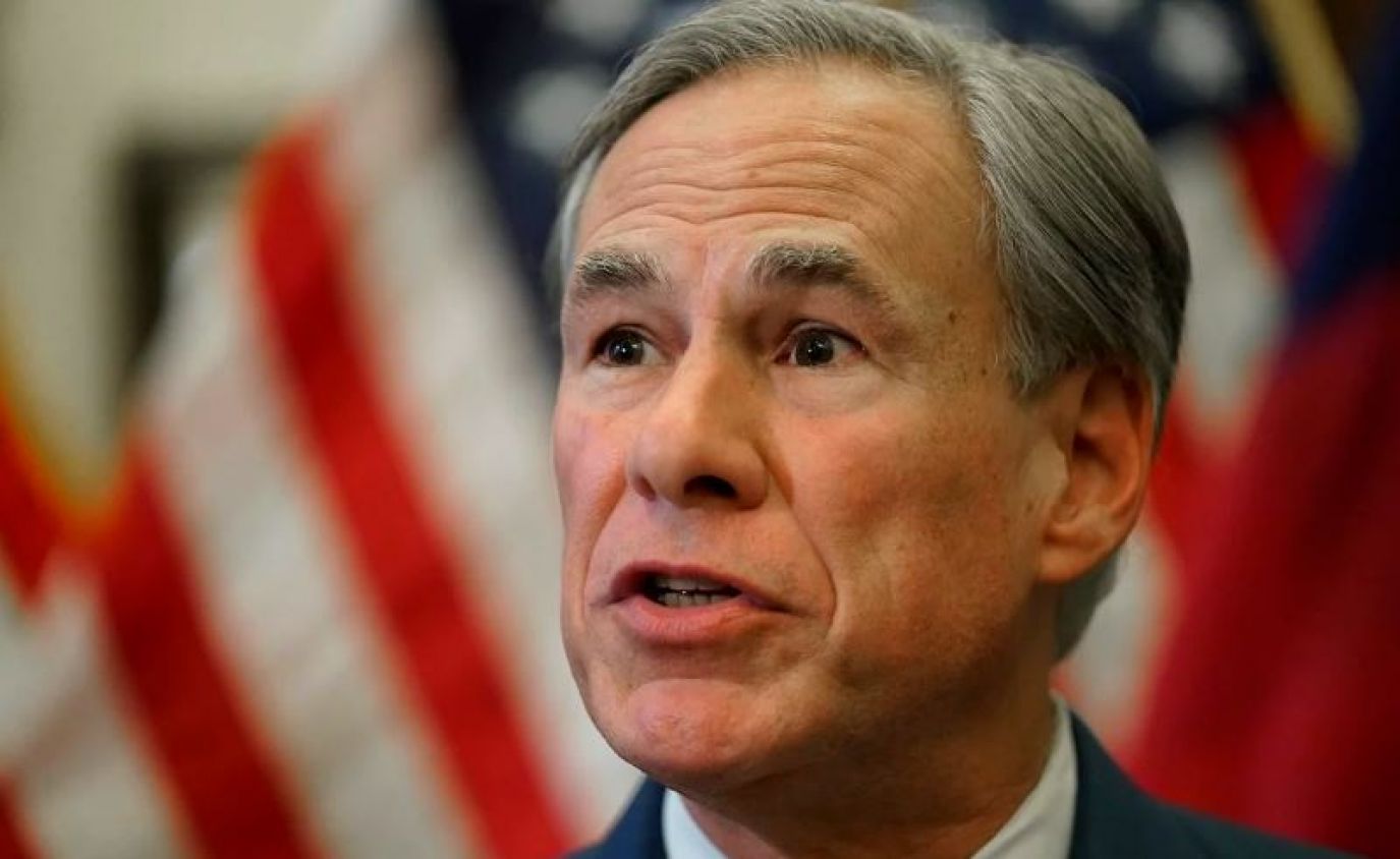 Texas advierte que endurecerá medidas contra migrantes y seguirá con el muro