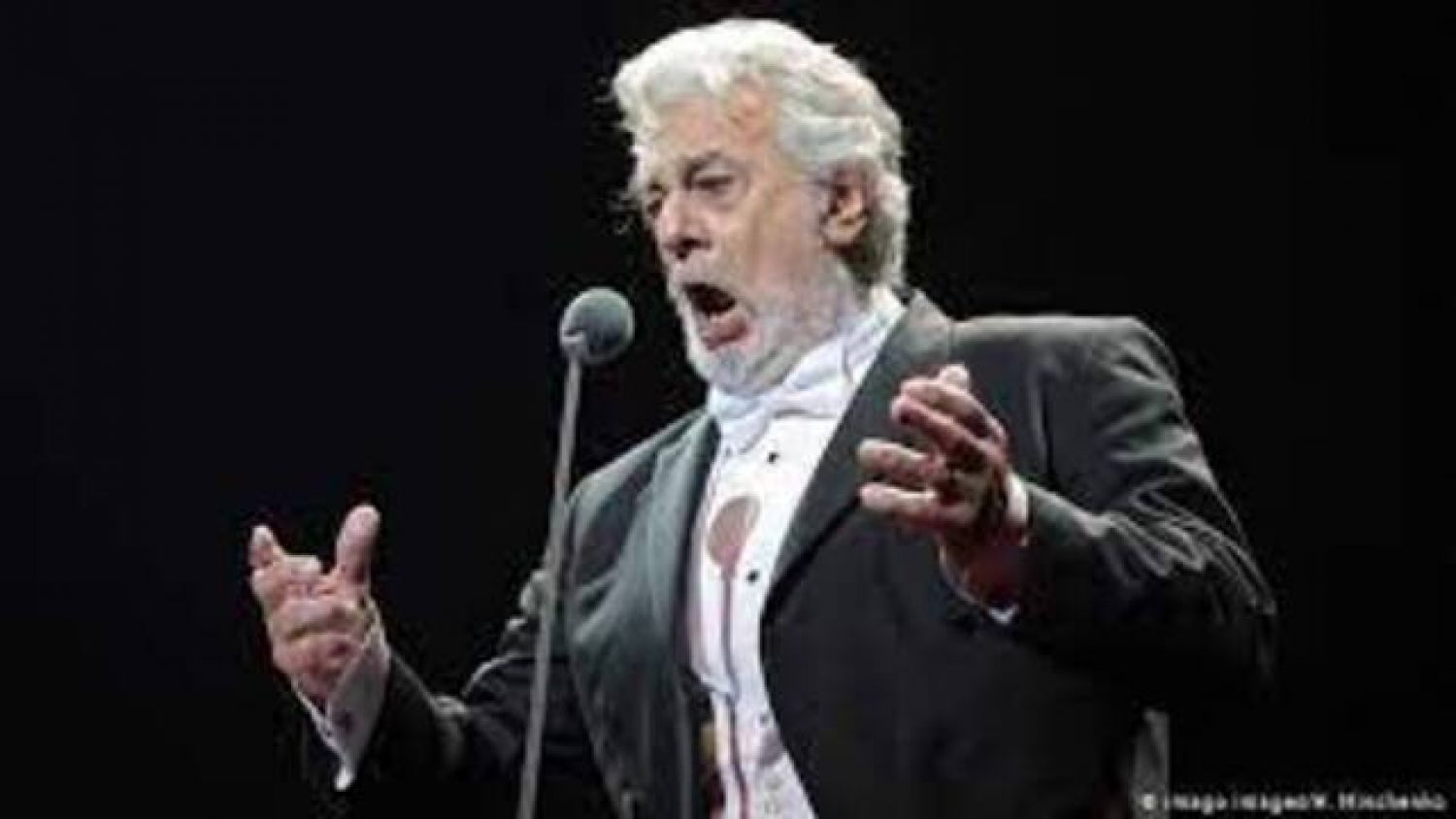 Plácido Domingo vuelve a cantar en España