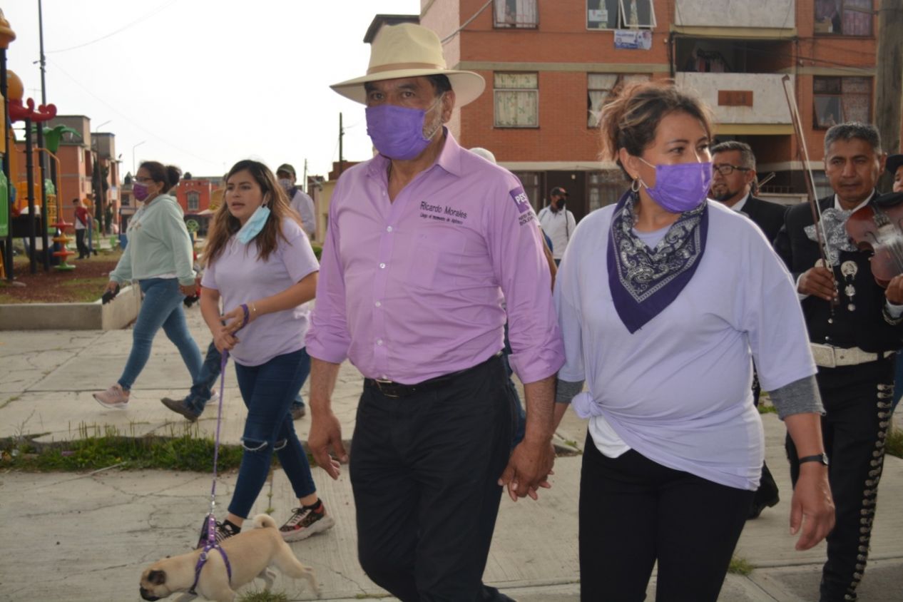 Candidato del PES acudió con las familias del municipio a festejar el día de las madres.
