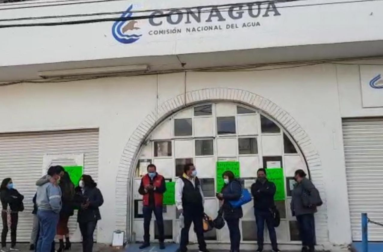 Cierran CONAGUA, trabajadores acusan falta de equipo 