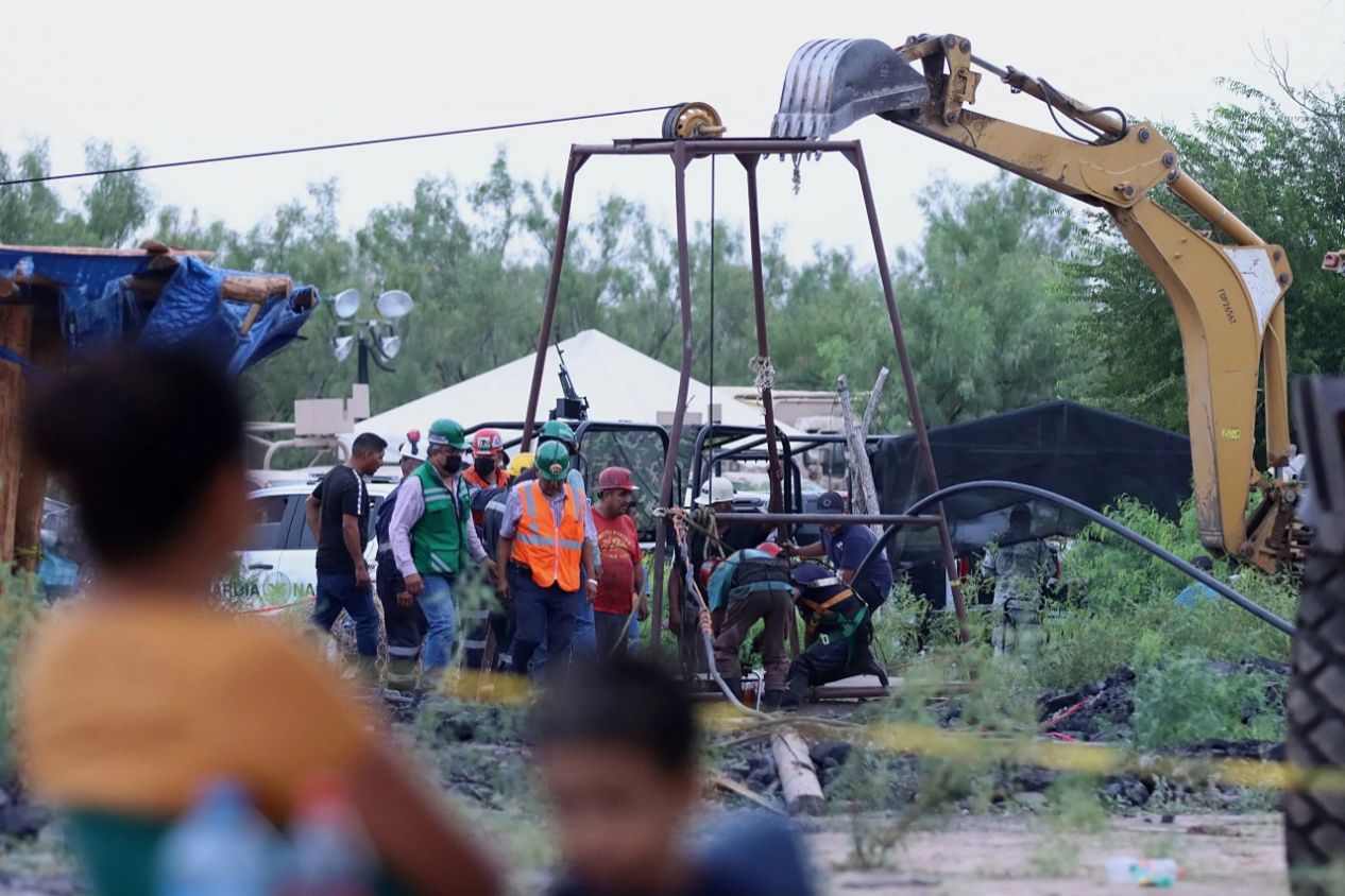 Este sábado es decisivo en el rescate de los 10 mineros de Coahuila informó AMLO