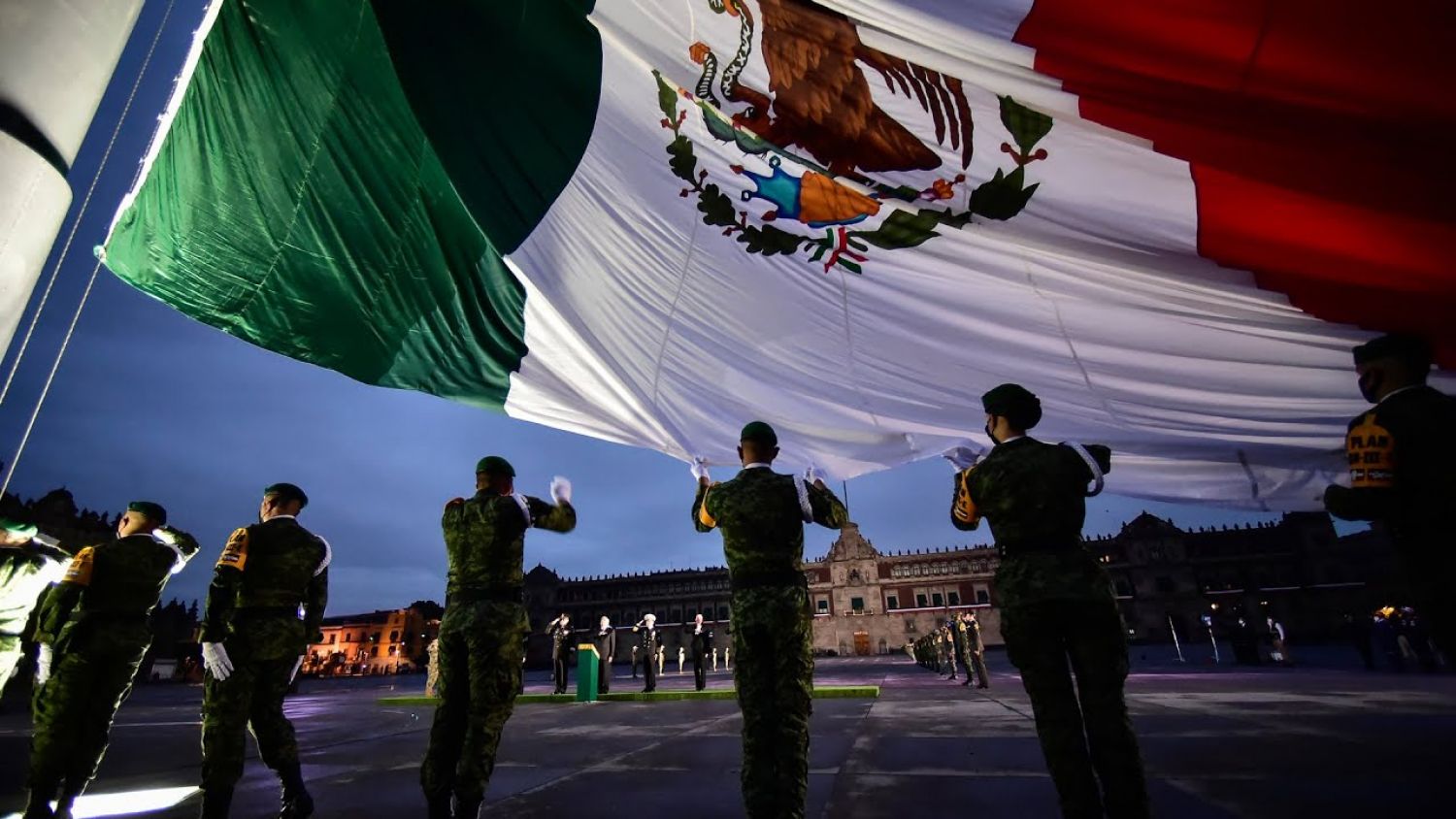 ¿Por qué celebramos este 24 de febrero el Día de la Bandera en México?