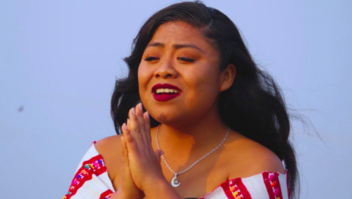 Nombran como secretaria de Pueblos Indígenas de Oaxaca a Edith Aparicio, hermana de Yalitza
