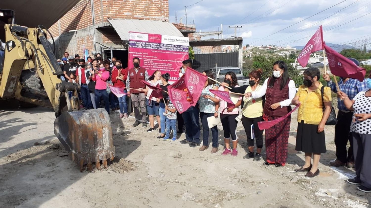  Ayuntamiento de Atlixco da banderazo a obras en zonas con más de 40 años de rezago