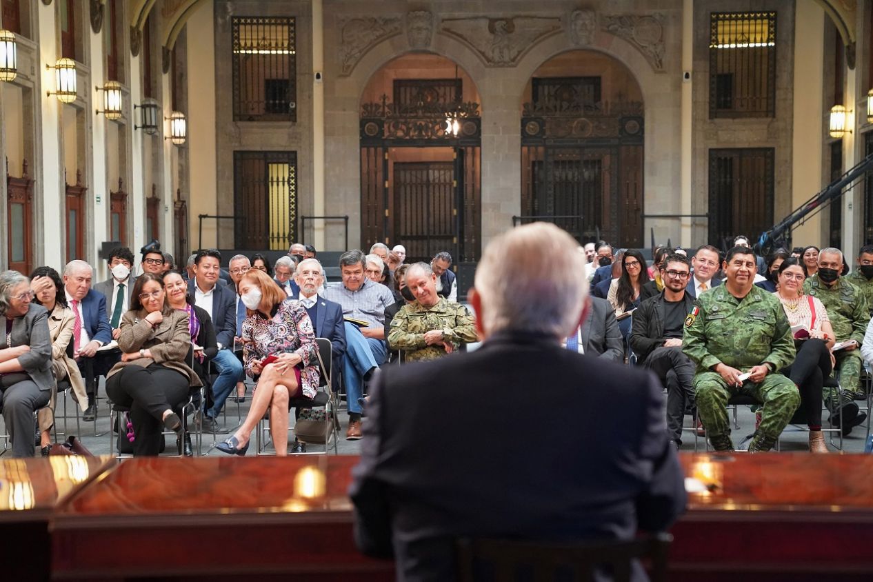 Tras reunión de AMLO con su gabinete, integrantes se negaron a dar detalles de medidas adicionales de austeridad