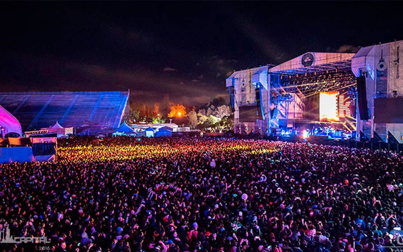 Usuarios estallan en redes tras agotarse boletos del Corona Capital 2022
