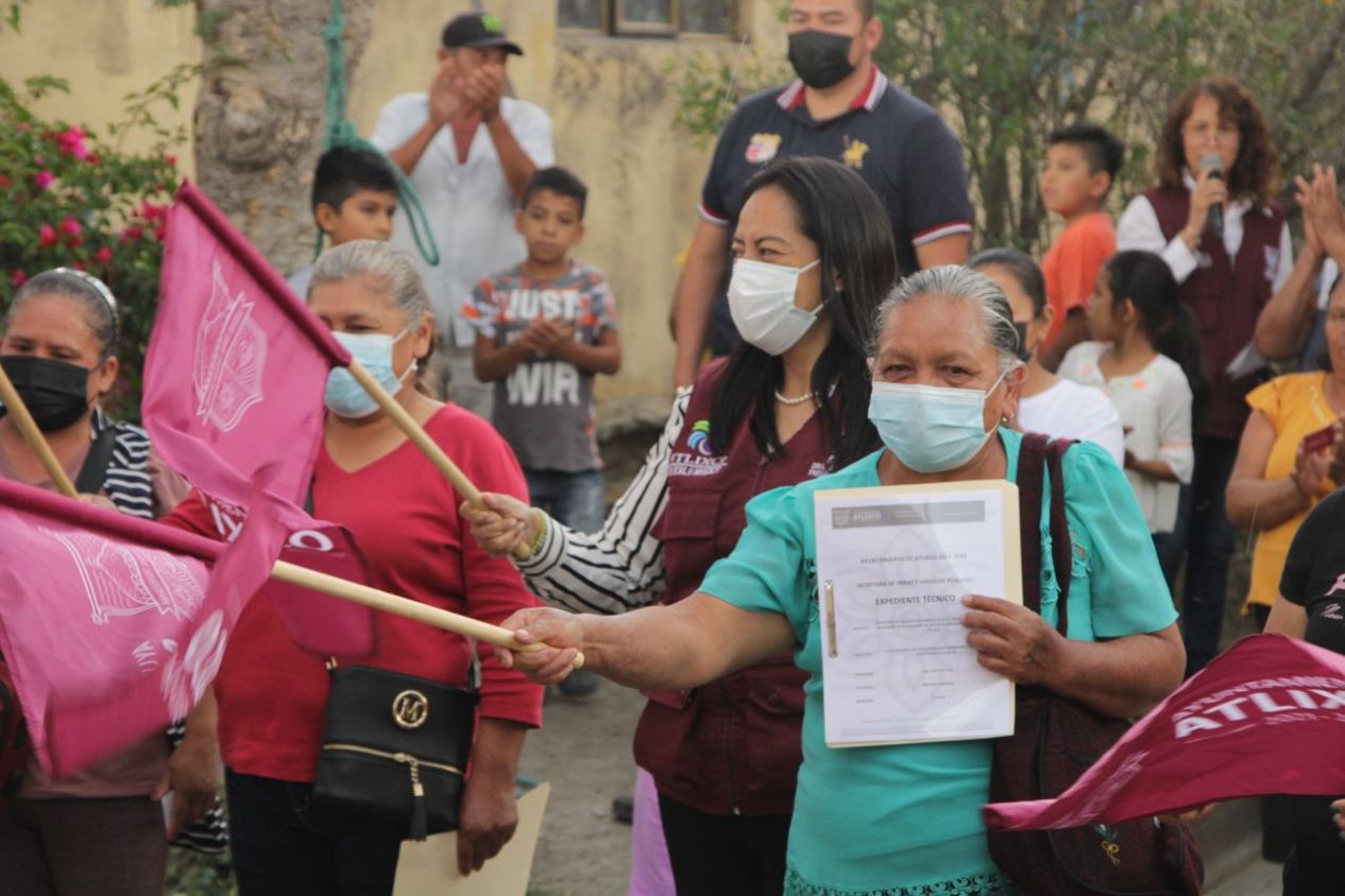 Ariadna Ayala da banderazo a trabajo de ampliación de drenaje sanitario que beneficiará la salud de familias atlixquenses