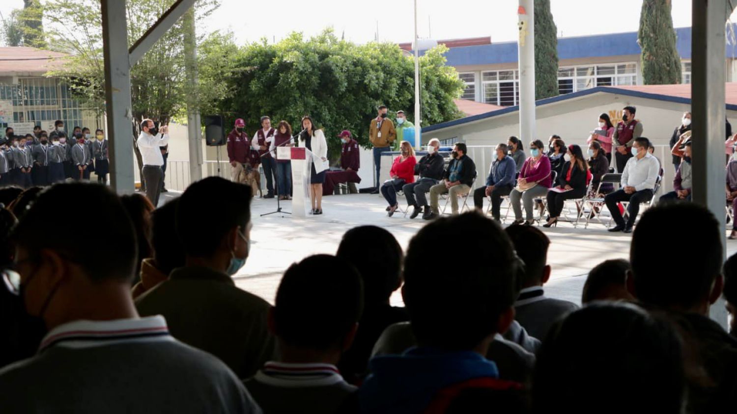 Inician con programas de fumigación en escuelas de Atlixco además de mejoras en bienestar de los alumnos del municipio