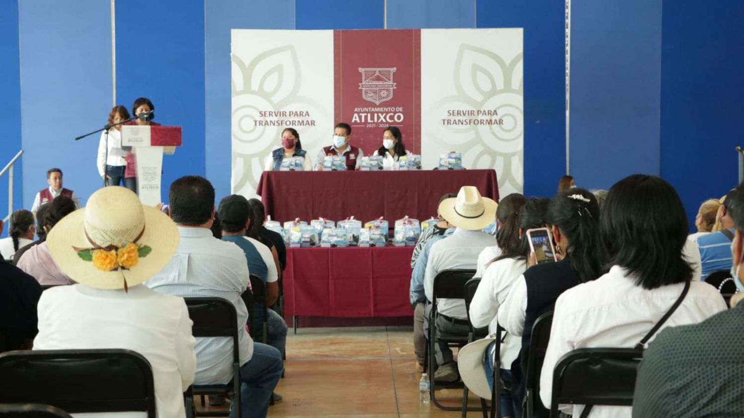 Hace entrega ayuntamiento de Atlixco kits médicos a casas de salud