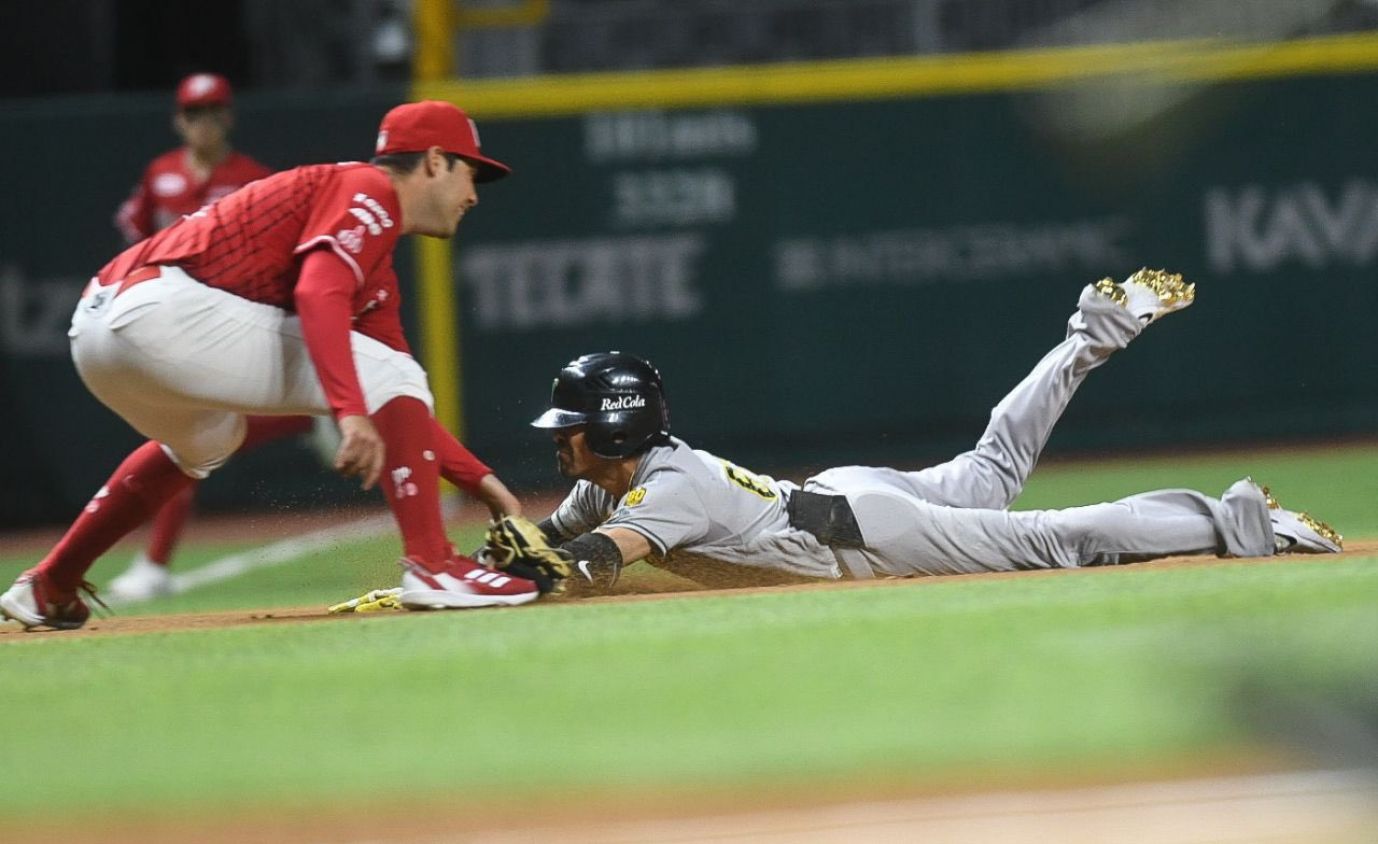Diablos chamuscó a Pericos en la Liga Invernal