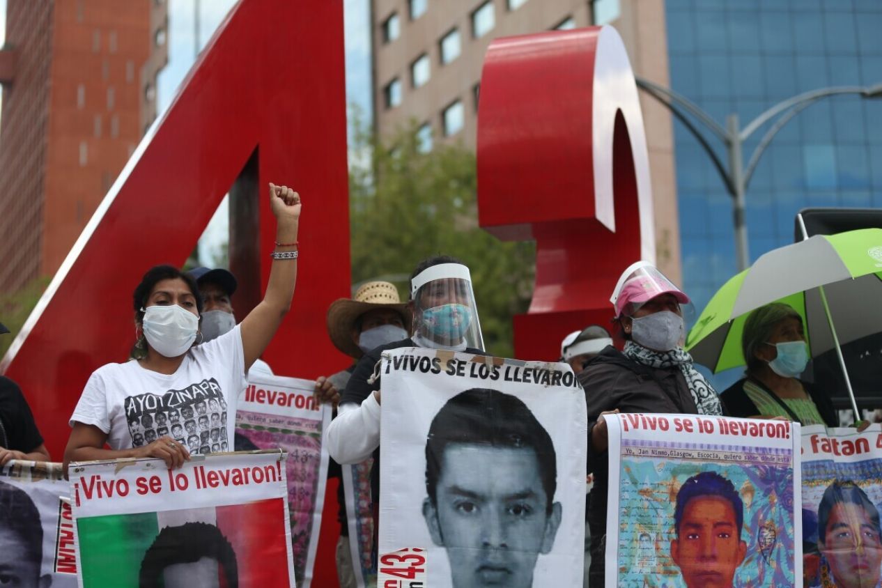 Dictan auto de formal prisión al General José Rodríguez Pérez y a otros dos militares por el caso Ayotzinapa