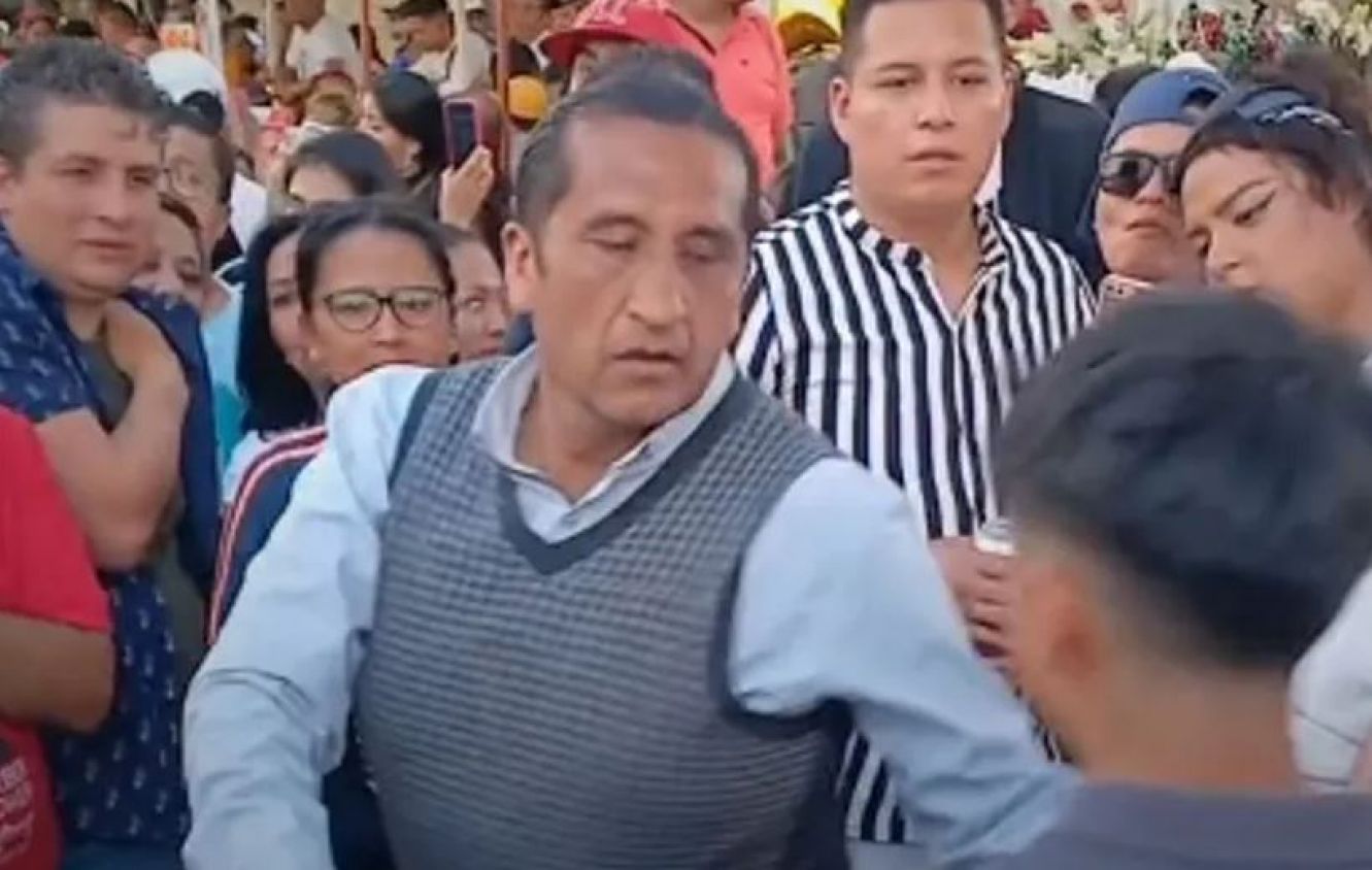 "Lady Wuu" es captado bailando cumbia en evento sonidero y redes lo recuerdan haciéndolo viral