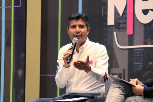  Eduardo Rivera Pérez mantendrá concesión de agua en Puebla y promete inversión en transporte público