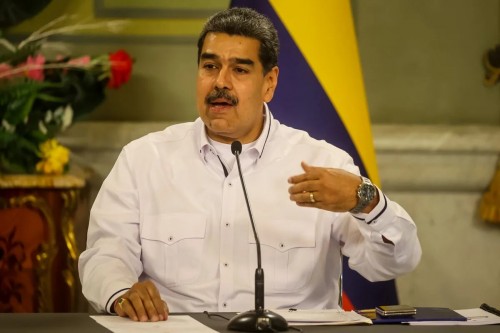 Maduro anuncia que romperá relaciones con WhatsApp