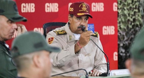 Ordenan desinstalar WhatsApp a policías y militares de Venezuela 