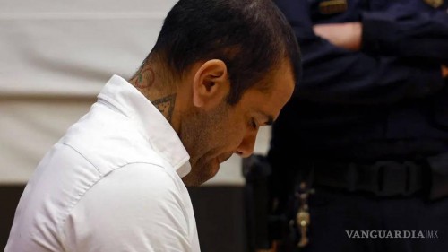 Dani Alves futbolista sentenciado a 4 años y 6 meses de cárcel por violación 