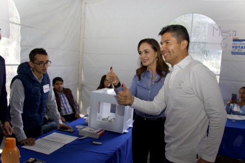 Eduardo Rivera descarta candidatura en Puebla y apunta al CEN del PAN