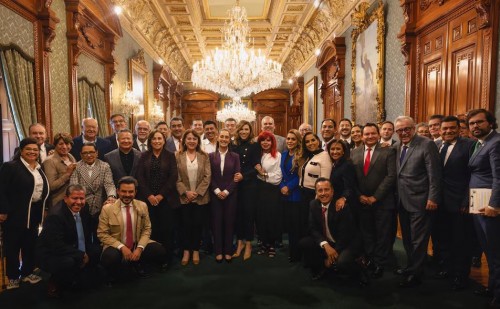 Claudia Sheinbaum refuerza IMSS-Bienestar con gobernadores de Morena