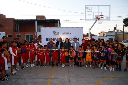 Rehabilita Gobierno de Cholula las canchas de San Diego Cuachayotla