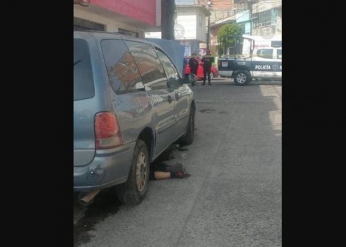 Mecánico muere atrapado bajo camioneta en San Martín Texmelucan