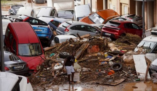 Inundaciones en España: al menos 211 muertos y 7,500 soldados desplegados