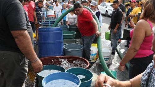 Crisis de agua en Iztapalapa y Xochimilco afecta de manera desproporcionada a mujeres vulnerables