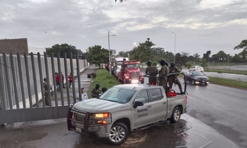 Secretaría de Marina detiene robo de 46 mil litros de hidrocarburo en Tabasco