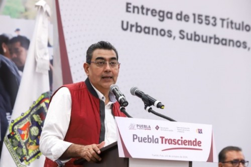 Gobernador de Puebla será titular del INM en gobierno de Claudia Sheinbaum 