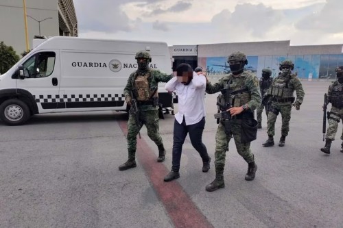 Fuerzas federales capturan a Mario 'El Piyi', jefe de seguridad de 'Los Chapitos' en Culiacán