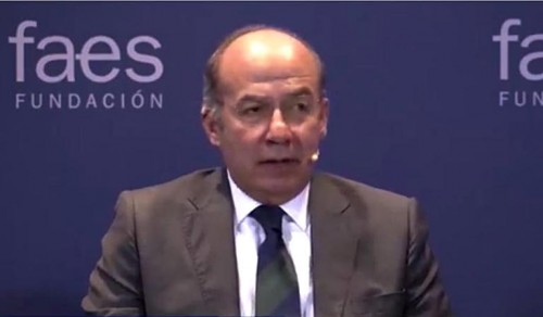 Felipe Calderón denuncia la crisis institucional y el control del narcotráfico en México