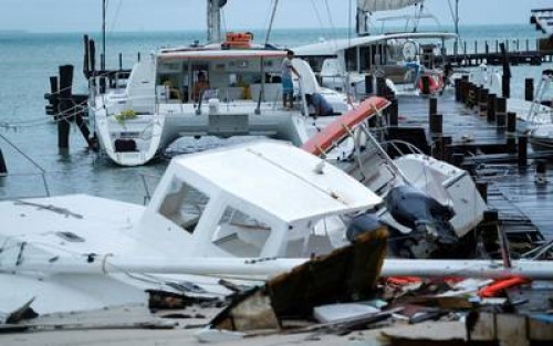 Huracán Helene se fortalece a categoría 2 y se dirige a Florida