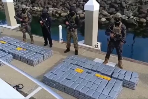 Costa Rica detiene a tres mexicanos con 840 kilos de cocaína en yate de lujo