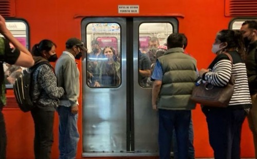 Alerta en el Metro CDMX por misteriosos "pinchazos" a usuarios