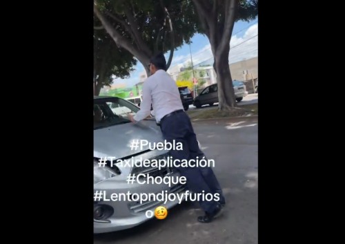 Conductor de plataforma causa caos en Puebla