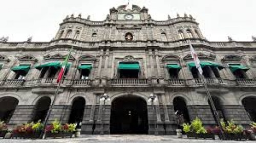 Abren más de 30 investigaciones contra exfuncionarios de Normatividad en Puebla