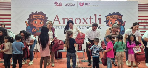 Impulsa Tonantzin Fernández el bienestar escolar con entrega de mochilas y útiles