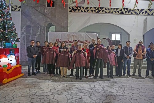 Omar Muñoz inicia el programa “Un Apapacho al Corazón 2025”