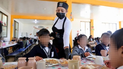 Un programa que alimenta, educa y transforma