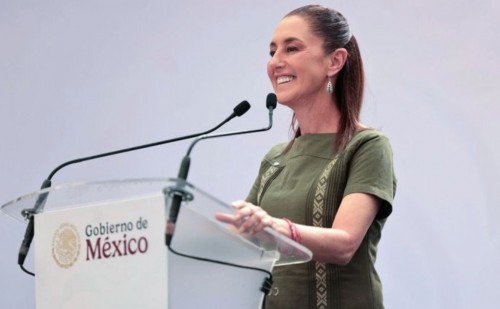 Invitación masiva al Zócalo y mensaje central de unidad