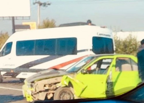 Choque en la México-Toluca afecta circulación; sin heridos graves