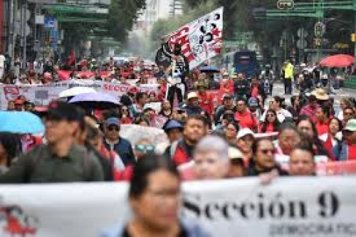 Maestros de la CNTE exigen reembolso y acusan a SEP por incumplir