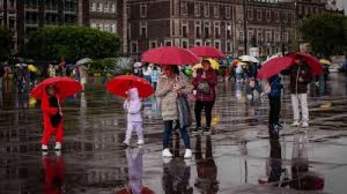 Lluvias alivian la ola de calor, pero el calor extremo persiste en México