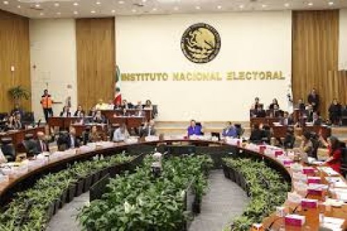 PT, PRI y PAN encabezan lista de partidos con más multas del INE