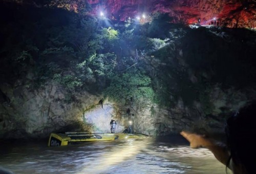 Tragedia en Guerrero: autobús de pasajeros cae a barranco