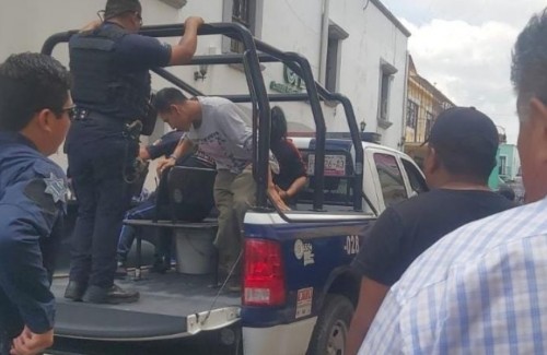 Comando armado irrumpe en mercado de Cholula: hay 9 detenidosComando armado irrumpe en mercado de Cholula: hay 9 detenidos