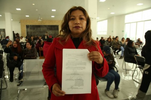 Dan licencia sin goce de sueldo a hermano de Karina Erazo; seguirá en nómina del PJE