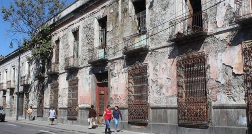 Detectan 471 casonas en riesgo en Puebla capital; dueños ya fueron notificados