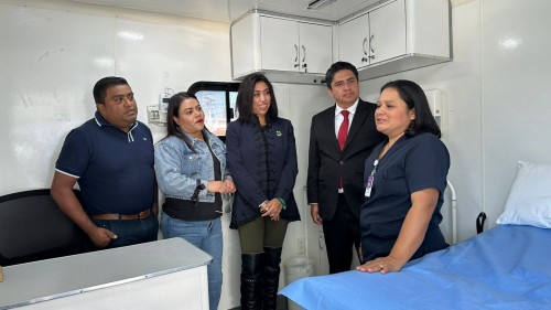 Acercan servicios médicos y asesorías jurídicas a Sanctorum