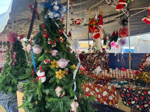 Ayuntamiento de Puebla define espacios regulados para comercio navideño