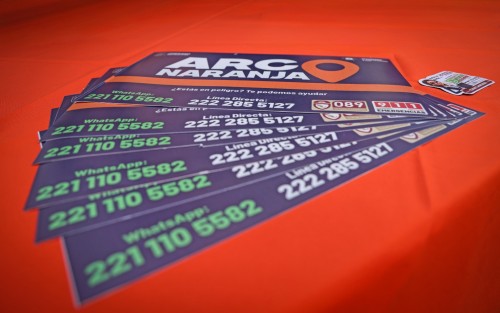 Firma Omar Muñoz convenio de colaboración con la cadena OXXO para la instalación de “Arcos Naranja”